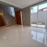 LINDO SOBRADO! COM EXCELENTE ACABAMENTO