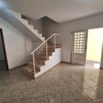 SOBRADO BENEFICIADO COM 03 DORMITÓRIOS - VILA NOVA