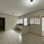 Imóvel com 02 residências.