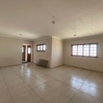 ACEITA FINANCIAMENTO! Casa com sobrado nos fundos