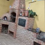 Casa com área gourmet.