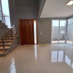 LINDO SOBRADO! COM EXCELENTE ACABAMENTO
