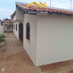 Ampla residência localizada no centro da Cidade!