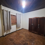 IMÓVEL COM 03 DORMITÓRIOS - BOA LOCALIZAÇÃO!