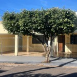 Residência localizada no Centro da Cidade.