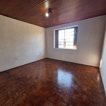 CASA COM 03 DORMITÓRIOS - VILA GALDINO