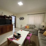 Lindo sobrado, centro.