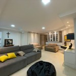 Excelente casa com área gourmet!