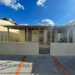 Casa próxima à Av. Galdino.