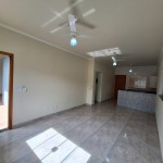 IMÓVEL NO CENTRO - 02 DORMITÓRIOS (01 SUÍTE)