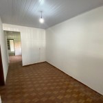 Casa com 02 Dormitórios - Vila Fercon