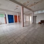 Amplo salão comercial, com excelente localização