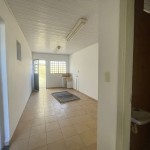 Residência localizada no Centro da Cidade.