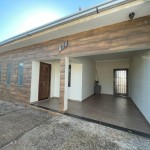 ACEITA FINANCIAMENTO! Casa com sobrado nos fundos