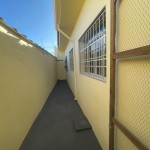 Residência localizada no Centro da Cidade.