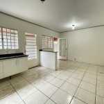 Imóvel com 02 residências.