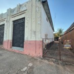 Amplo terreno com localização comercial.