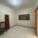 ACEITA FINANCIAMENTO! Casa com sobrado nos fundos