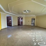 Residência com 04 suítes.