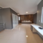LINDO SOBRADO! COM EXCELENTE ACABAMENTO