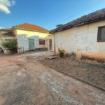 Amplo terreno com localização comercial.