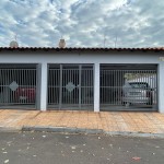 Ampla residência, muito bem conservada.