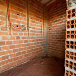 Casa em processo de construção, Ville de France.