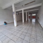 Amplo salão comercial, com excelente localização