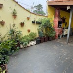 Residência situada em Quatá, SP.