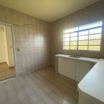 Residência localizada no Centro da Cidade.