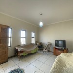 ACEITA FINANCIAMENTO! Casa com sobrado nos fundos