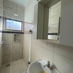 ACEITA FINANCIAMENTO! Casa com sobrado nos fundos
