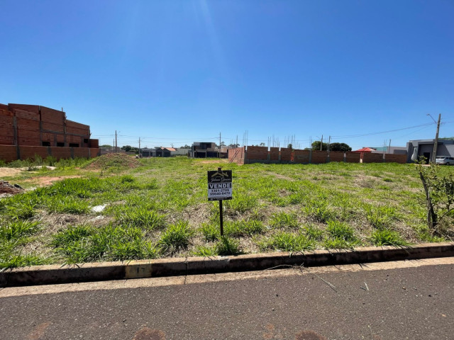 Terreno medindo 250,00m2, Ville de France.