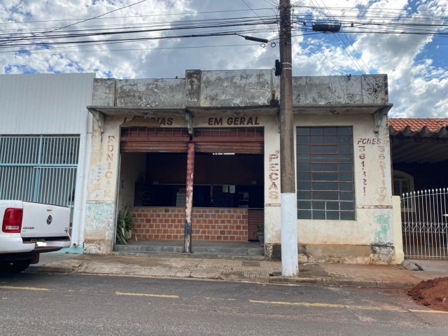 Prédio comercial localizado no Centro da Cidade