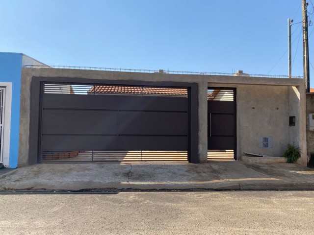 ACEITA FINANCIAMENTO! Casa com 03 dormitórios