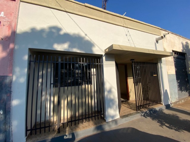Salão comercial - Av. Siqueira Campos.
